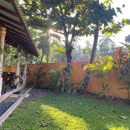 Villa Sun Rising Talpe Buitenkant foto